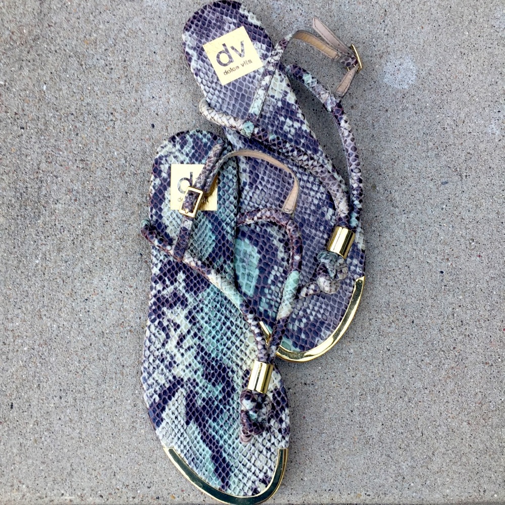 DV By Dolce Vida Snakeskin Thong Sandals Size 7